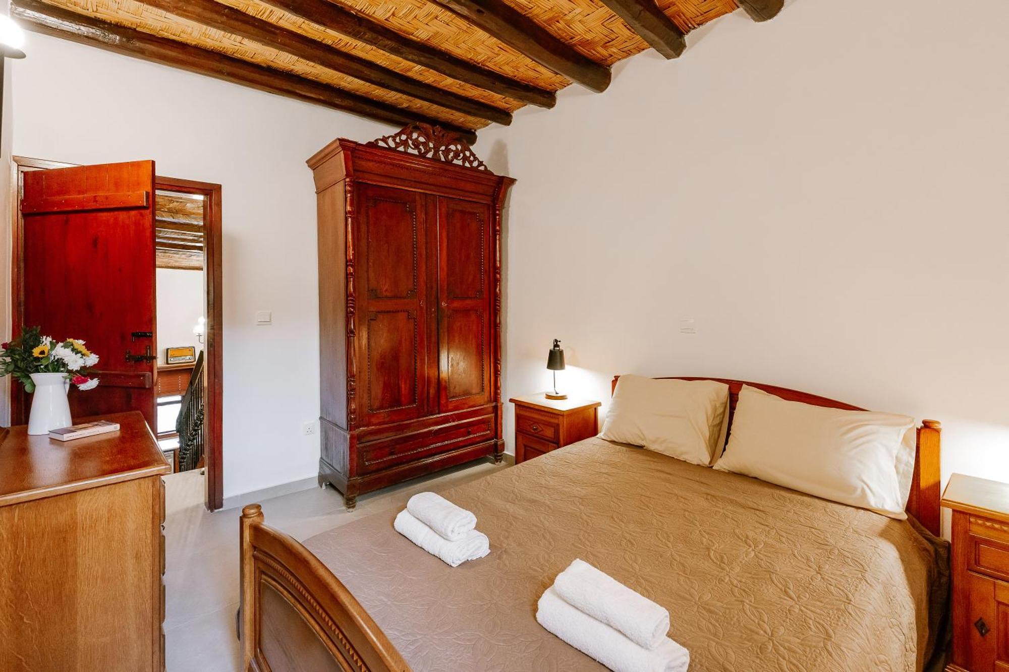 Holiday home Iliada's Traditional Stone House